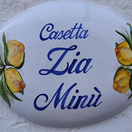 Casetta Zia Minu' Ostuni Luaran gambar