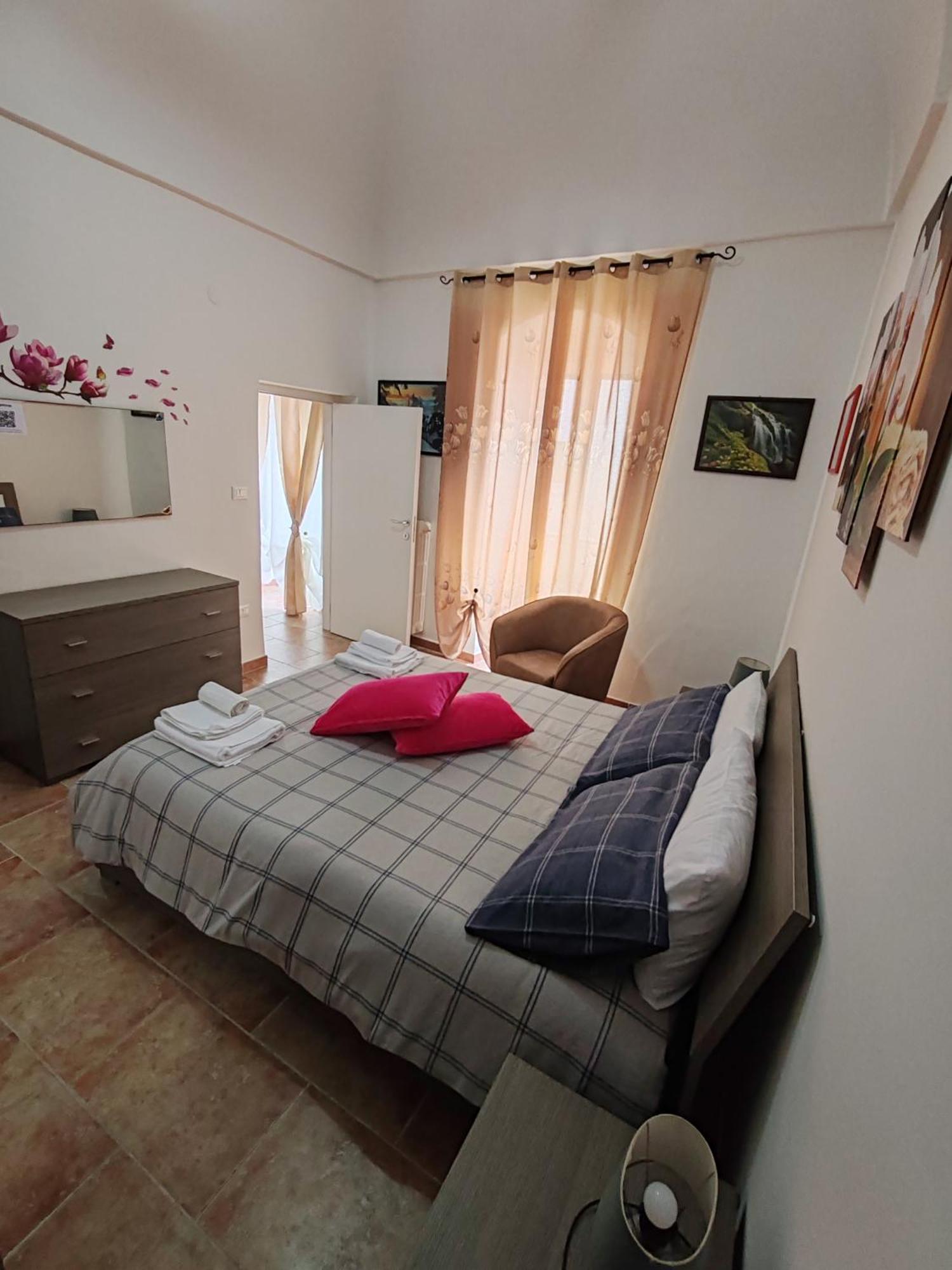 Casetta Zia Minu' Ostuni Luaran gambar