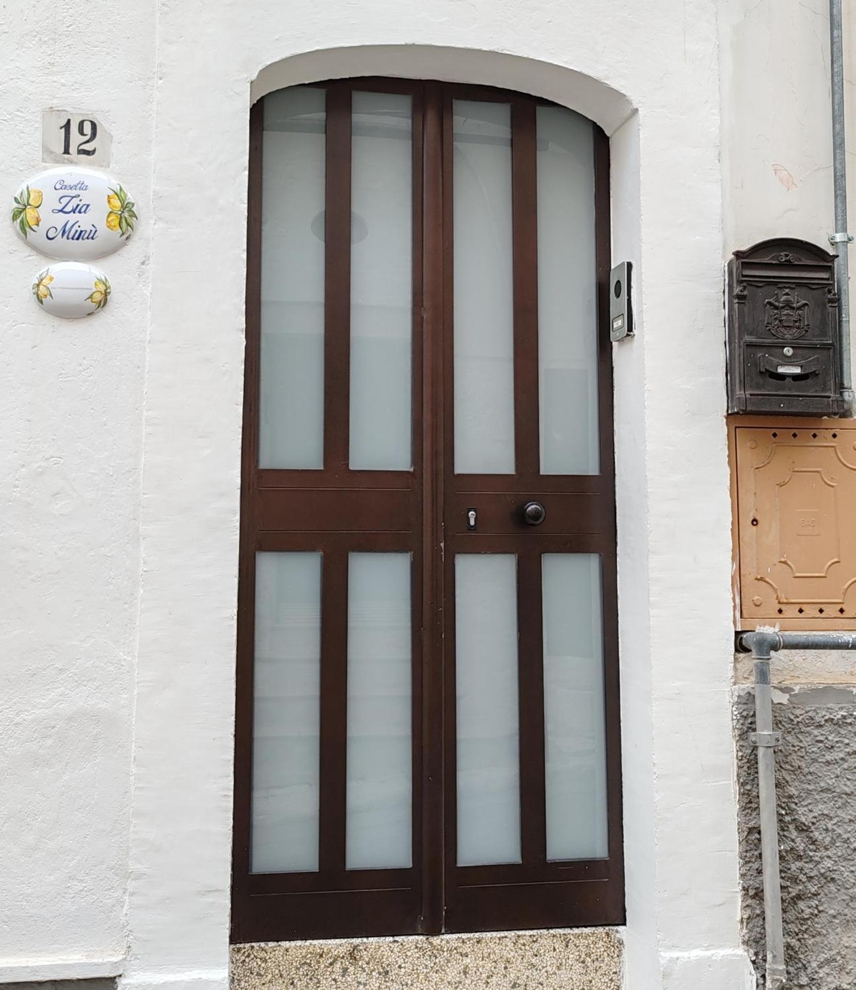 Casetta Zia Minu' Ostuni Luaran gambar